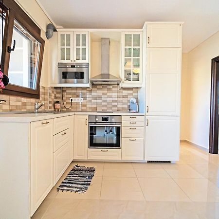 Luxury And Sunny Apartment 250 Mts From The Beach!! Peraía Esterno foto