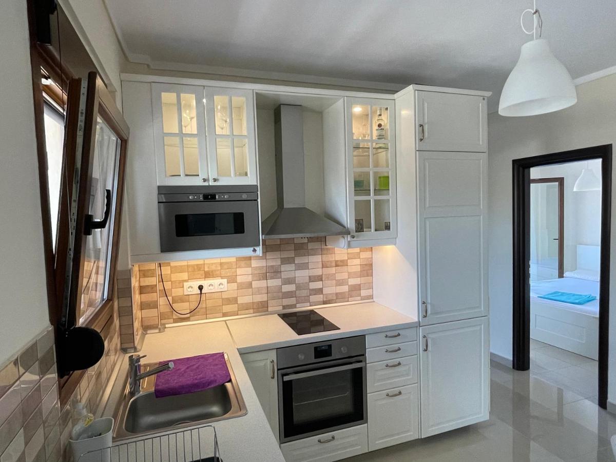 Luxury And Sunny Apartment 250 Mts From The Beach!! Peraía Esterno foto