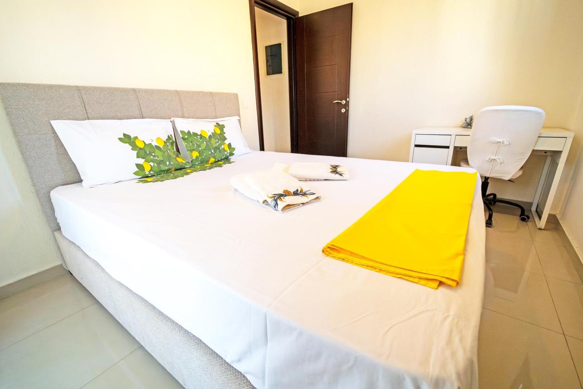 Luxury And Sunny Apartment 250 Mts From The Beach!! Peraía Esterno foto