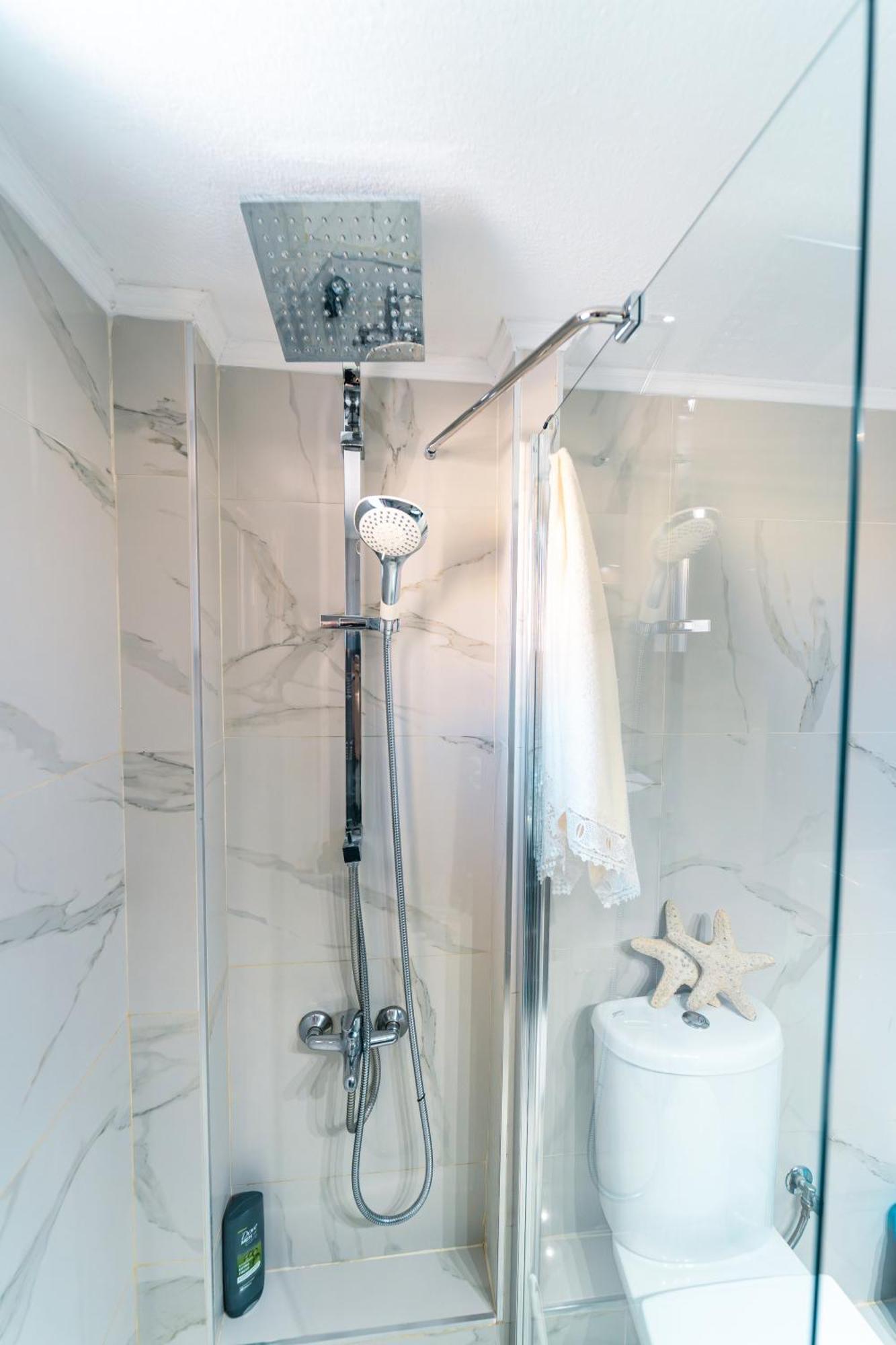 Luxury And Sunny Apartment 250 Mts From The Beach!! Peraía Esterno foto