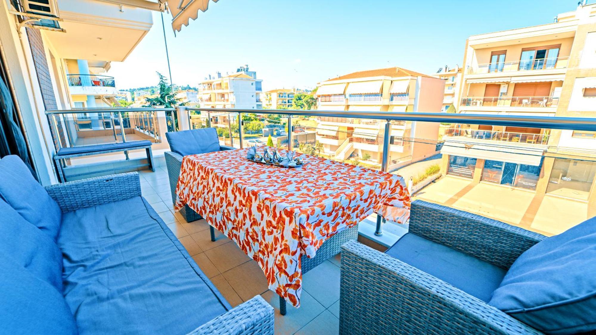 Luxury And Sunny Apartment 250 Mts From The Beach!! Peraía Esterno foto